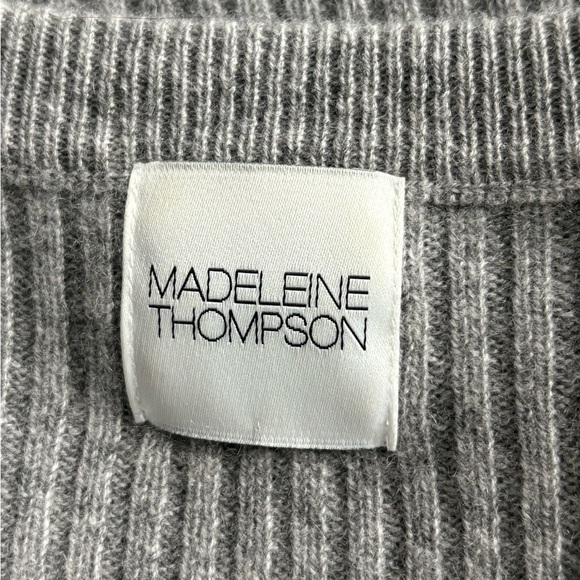 Madeleine Thompson Gray Ribbed Cashmere Sweater Medium Slit Hem Pullover small - Picture 2 of 16